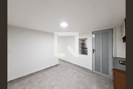 Sala/Cozinha de apartamento para alugar com 1 quarto, 25m² em Parada Inglesa, São Paulo