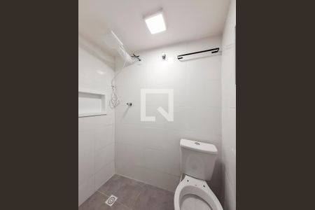 Banheiro de apartamento para alugar com 1 quarto, 25m² em Parada Inglesa, São Paulo