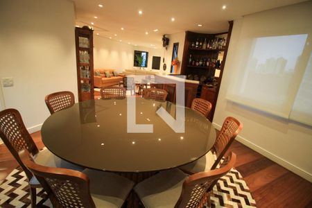 Sala de apartamento à venda com 6 quartos, 260m² em Tatuapé, São Paulo