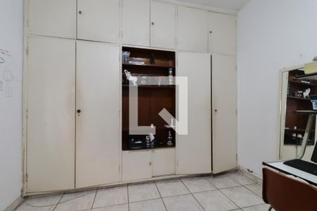 Quarto 1 de casa à venda com 3 quartos, 400m² em Planalto Paulista, São Paulo