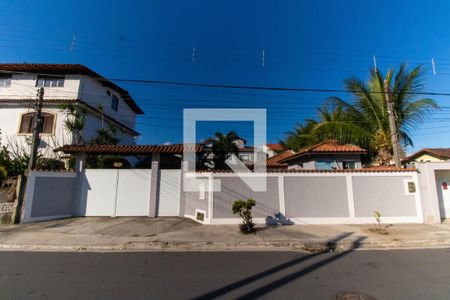 Fachada de casa à venda com 3 quartos, 240m² em Serra Grande, Niterói