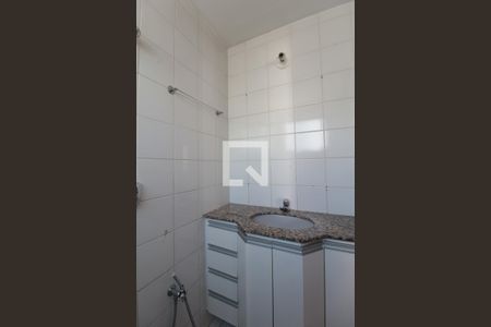 Banheiro da Suite de apartamento à venda com 3 quartos, 63m² em Dona Clara, Belo Horizonte