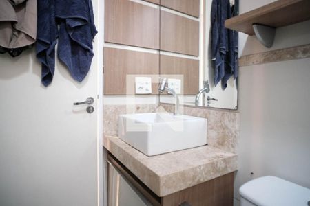 Banheiro de apartamento à venda com 2 quartos, 49m² em Jardim Santa Teresinha, São Paulo