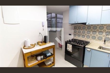 Cozinha de apartamento à venda com 3 quartos, 110m² em São Domingos, Niterói