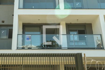 Placa  de apartamento à venda com 2 quartos, 102m² em Chácara das Pedras, Porto Alegre