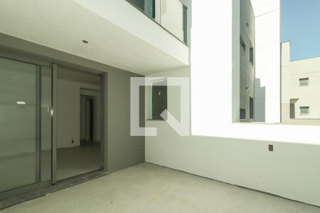 Área descoberta privativa de apartamento à venda com 2 quartos, 146m² em Chácara das Pedras, Porto Alegre