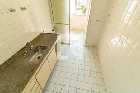 Cozinha de apartamento à venda com 2 quartos, 70m² em Vila Alexandria, São Paulo