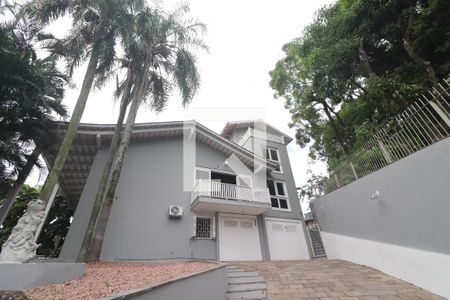 Fachada de casa à venda com 5 quartos, 375m² em Boa Vista, Novo Hamburgo