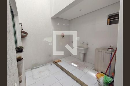 Casa à venda com 3 quartos, 125m² em Vila Santa Isabel, São Paulo