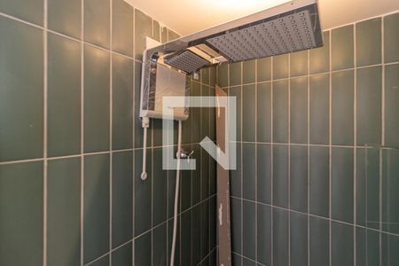 Banheiro de kitnet/studio para alugar com 1 quarto, 30m² em Cerqueira César, São Paulo