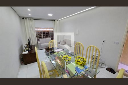 Casa à venda com 4 quartos, 300m² em Parque Sao Domingos, São Paulo