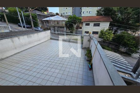 Casa à venda com 4 quartos, 300m² em Parque Sao Domingos, São Paulo