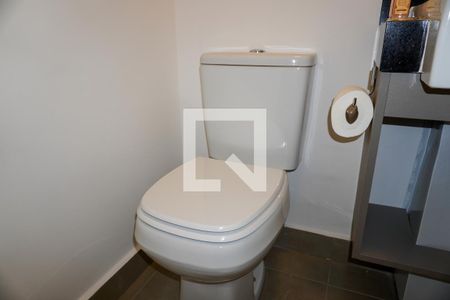 Banheiro de kitnet/studio à venda com 1 quarto, 28m² em Cerqueira César, São Paulo