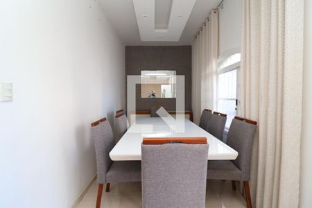 Sala de casa de condomínio para alugar com 3 quartos, 200m² em Jardim Guanabara, Rio de Janeiro