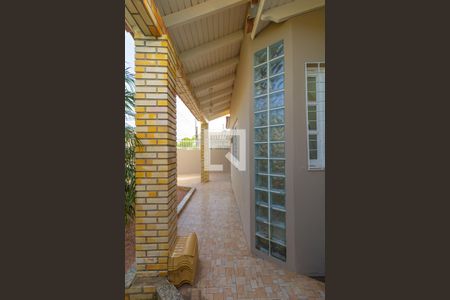 Área Externa de casa à venda com 3 quartos, 130m² em Fátima, Canoas