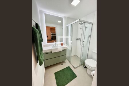 Banheiro de apartamento para alugar com 1 quarto, 34m² em Pinheiros, São Paulo
