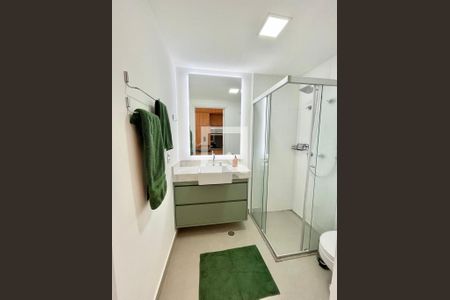 Banheiro de apartamento para alugar com 1 quarto, 34m² em Pinheiros, São Paulo