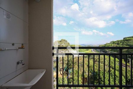 Varanda e área de serviço de apartamento à venda com 2 quartos, 42m² em Usina Piratininga, São Paulo