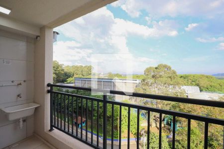 Varanda e área de serviço de apartamento à venda com 2 quartos, 42m² em Usina Piratininga, São Paulo