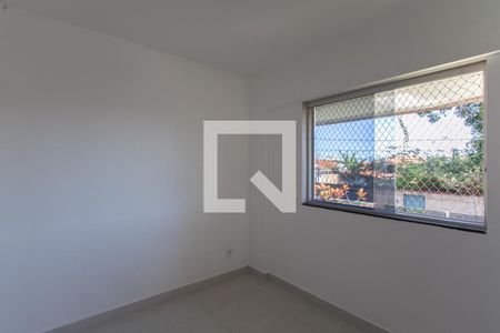 Quarto 2 de apartamento para alugar com 3 quartos, 78m² em Candelária, Belo Horizonte