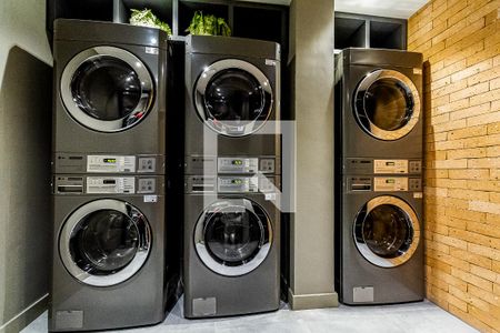 Lavanderia de kitnet/studio à venda com 1 quarto, 27m² em Farroupilha, Porto Alegre