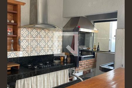 Casa à venda com 4 quartos, 290m² em Sagrada Família, Belo Horizonte