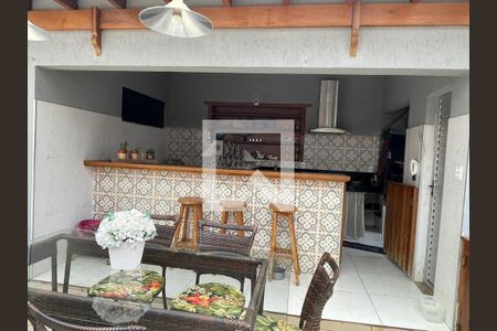 Casa à venda com 4 quartos, 290m² em Sagrada Família, Belo Horizonte