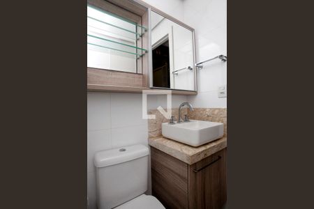 Banheiro de apartamento para alugar com 1 quarto, 33m² em Moinhos de Vento, Porto Alegre