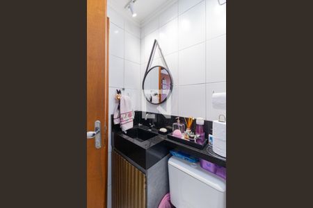 Banheiro de apartamento à venda com 2 quartos, 32m² em Santa Maria, Osasco