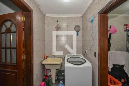 Área de Serviço de casa para alugar com 3 quartos, 250m² em Jardim Rosa Maria, São Paulo