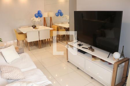 Sala de apartamento à venda com 2 quartos, 69m² em Olímpico, São Caetano do Sul