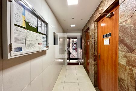 Corredor de apartamento para alugar com 3 quartos, 170m² em Centro, Rio de Janeiro