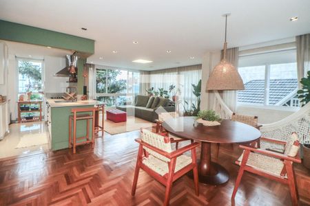 Sala de apartamento à venda com 1 quarto, 87m² em Petrópolis, Porto Alegre