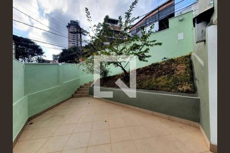 Casa à venda com 4 quartos, 234m² em Santa Lúcia, Belo Horizonte