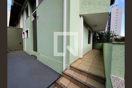 Casa à venda com 4 quartos, 234m² em Santa Lúcia, Belo Horizonte