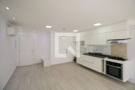 Sala/Cozinha de apartamento para alugar com 2 quartos, 60m² em Osvaldo Cruz, São Caetano do Sul