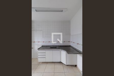 Cozinha de apartamento para alugar com 2 quartos, 52m² em Vila Carmosina, São Paulo