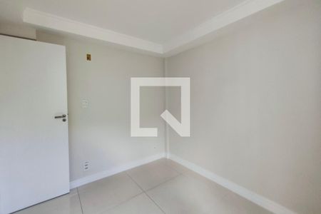 Quarto 2 de apartamento para alugar com 2 quartos, 57m² em Parque Residencial Vila União, Campinas