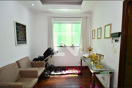 Sala de estar de casa à venda com 5 quartos, 360m² em Santa Tereza, Belo Horizonte