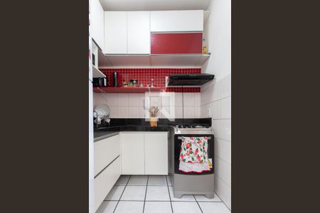 Cozinha de apartamento à venda com 2 quartos, 55m² em Planalto, Belo Horizonte