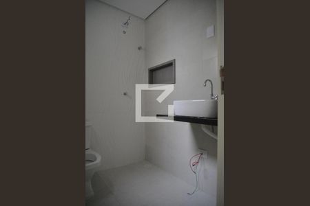 Banheiro da Suíte de apartamento à venda com 2 quartos, 45m² em Vila América, Santo André