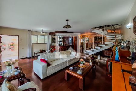 Sala de casa à venda com 3 quartos, 250m² em Jardim da Gloria, São Paulo
