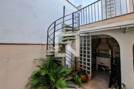 Área comum de casa à venda com 3 quartos, 250m² em Jardim da Gloria, São Paulo