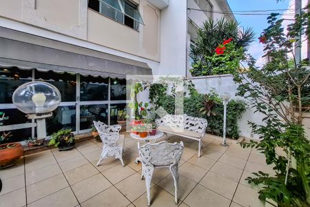 varanda da Sala de casa à venda com 3 quartos, 250m² em Jardim da Gloria, São Paulo