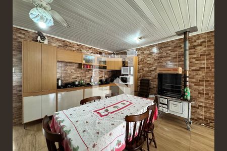Cozinha de casa à venda com 2 quartos, 60m² em Santos Dumont, São Leopoldo