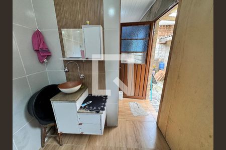 Banheiro de casa à venda com 2 quartos, 60m² em Santos Dumont, São Leopoldo