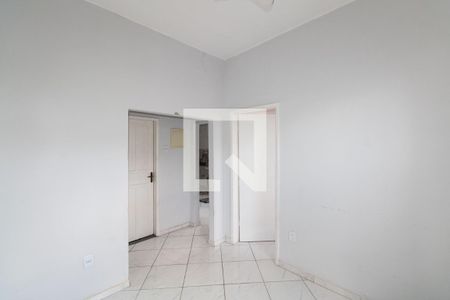Sala de casa para alugar com 2 quartos, 170m² em Campo Grande, Rio de Janeiro