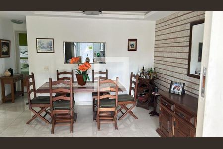 Casa à venda com 3 quartos, 163m² em Serra Grande, Niterói