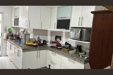 Casa à venda com 3 quartos, 163m² em Serra Grande, Niterói