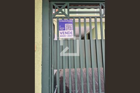 plaquinha de casa à venda com 4 quartos, 300m² em Vila Camilópolis, Santo André